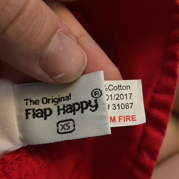 Red newborn beach hat - Picture 5 of 5